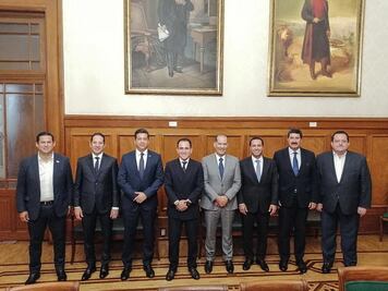 Francisco Domínguez se reúne con el Secretario de Hacienda 