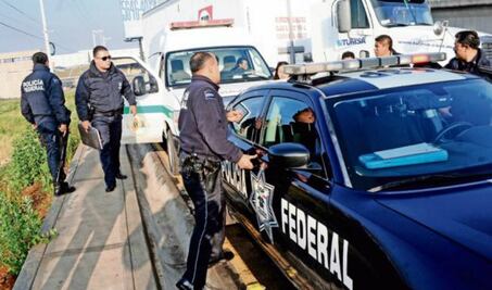 Dossier Seguridad. Crece 62% robo a traileros en carreteras