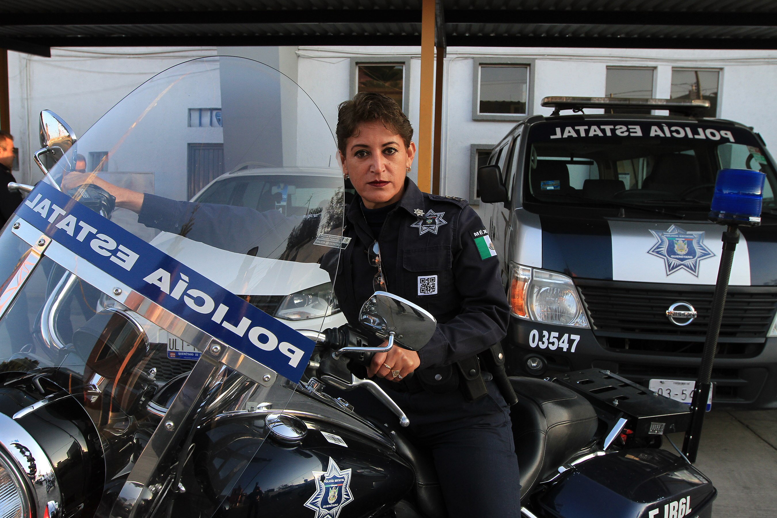 Reyna es la primera mujer policía en la corporación durante la actual administración. Dice que las limitantes son solo personales, aunque señala que es imposible pensar en un camino “libre” sin obstáculos y sin actos de discriminación (CÉSAR GÓMEZ)