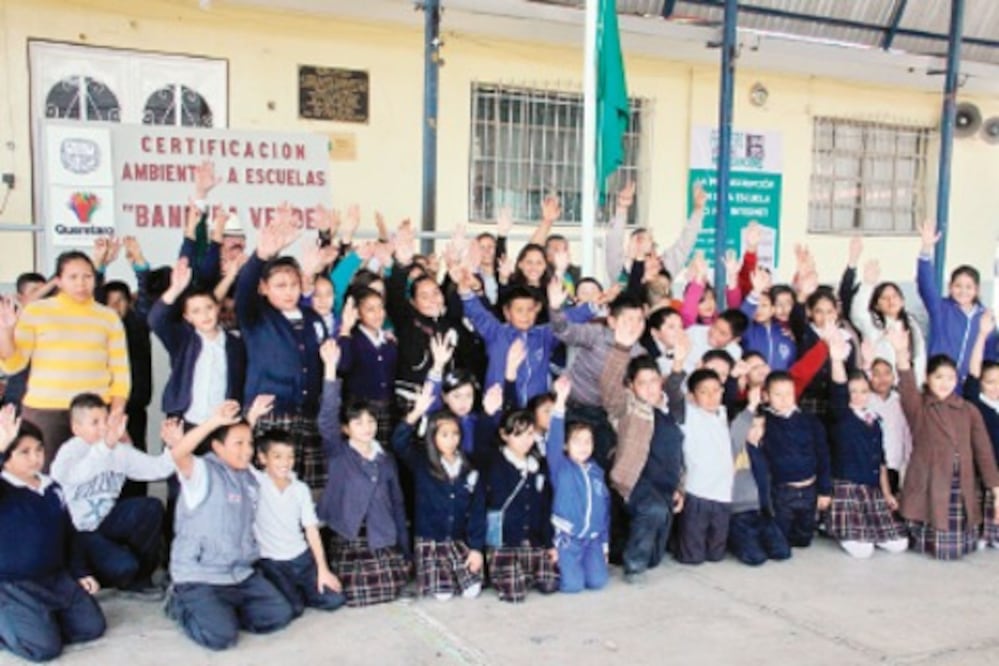 Colocan “Bandera Verde” en 4 escuelas