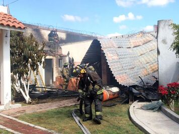 Acumulación  de pirotecnia provoca incendio en SJR 