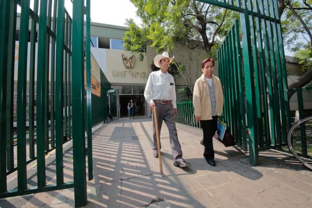 En la página de internet www.imss.gob.mx se podrán llenar las plantillas para presentar su declaración en las unidades del IMSS. (ARCHIVO. EL UNIVERSAL)