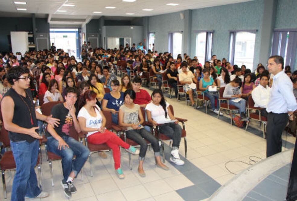 Los invitan a su “Primera Chamba”