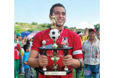 Coyotes no pudo ganar en su casa