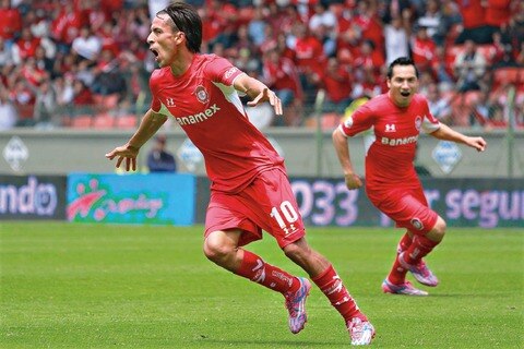 Un aullido de Lobos en 'la caldera del Diablo'