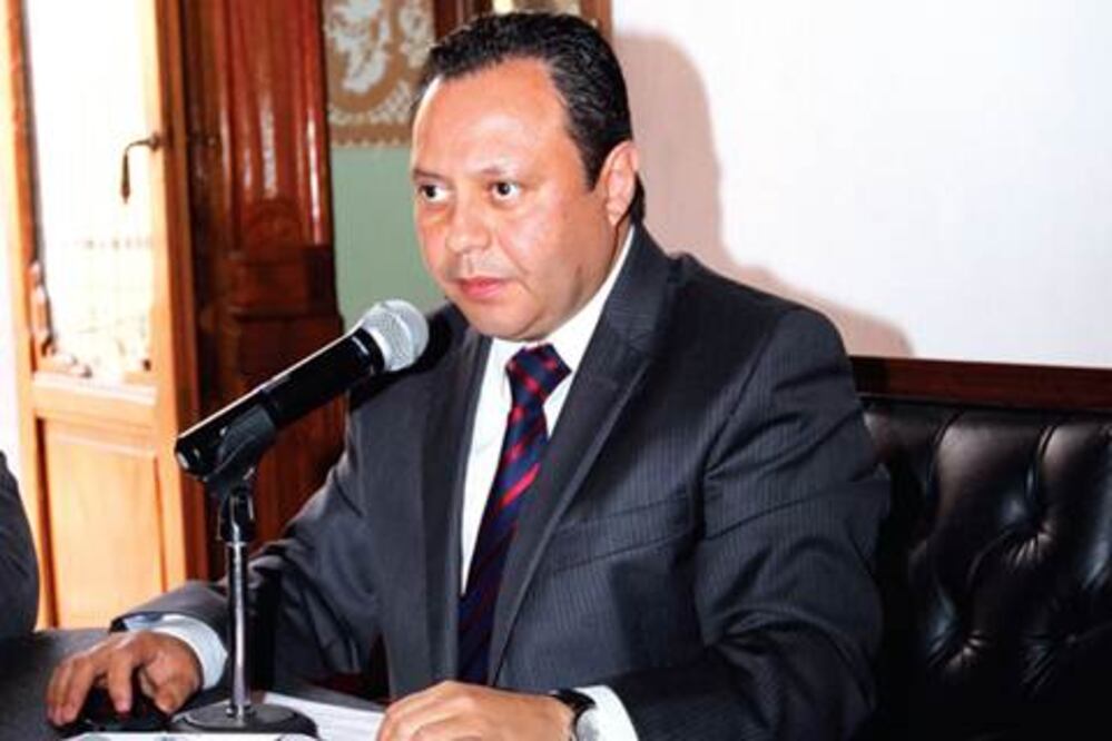 Proponen revisar Escuelas para Padres