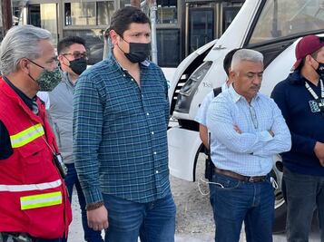 Protestan operadores de Qrobús; piden mejoras en sus condiciones laborales