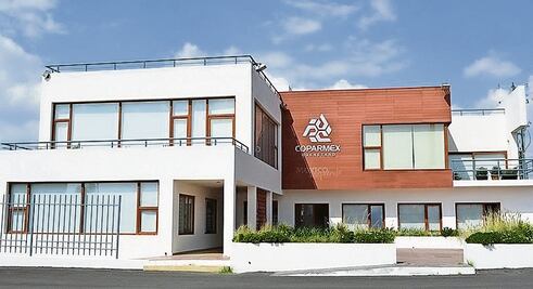 Empresarios de Coparmex denuncian infinidad de obstáculos y burocratismo