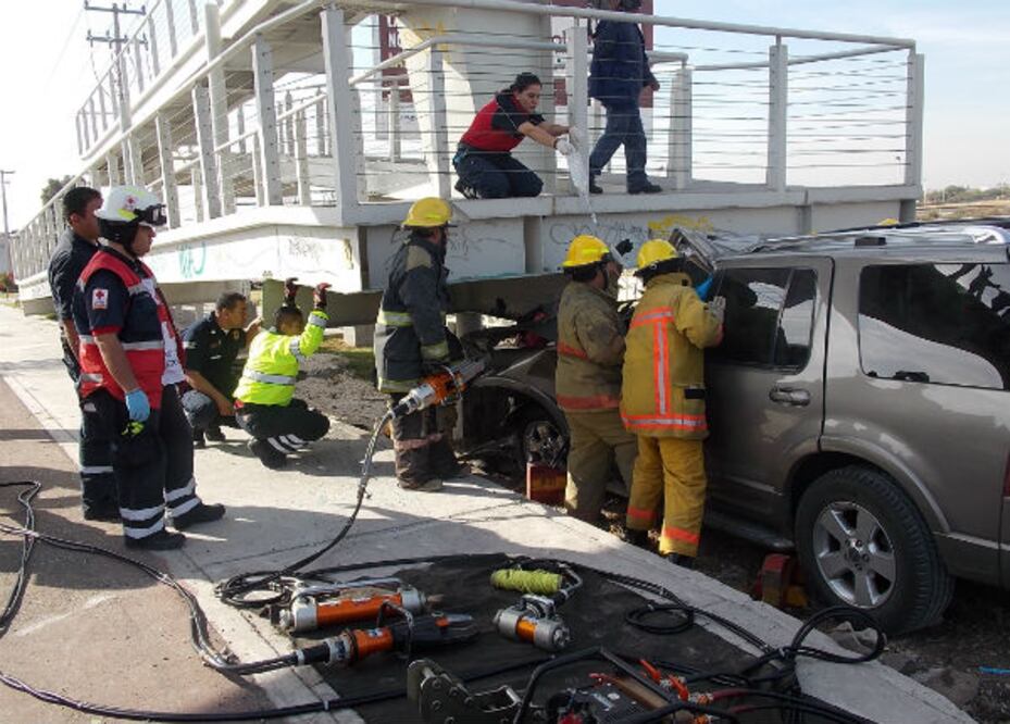 Deja choque, prensado en vehículo
