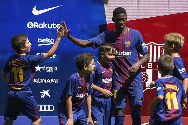 El francés dice ser muy joven para compararse con el astro brasileño. (FOTO: LUIS GENE/AFP)