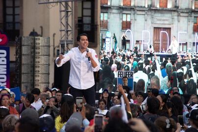 Felifer Macías promete consultar para decidir la obra social