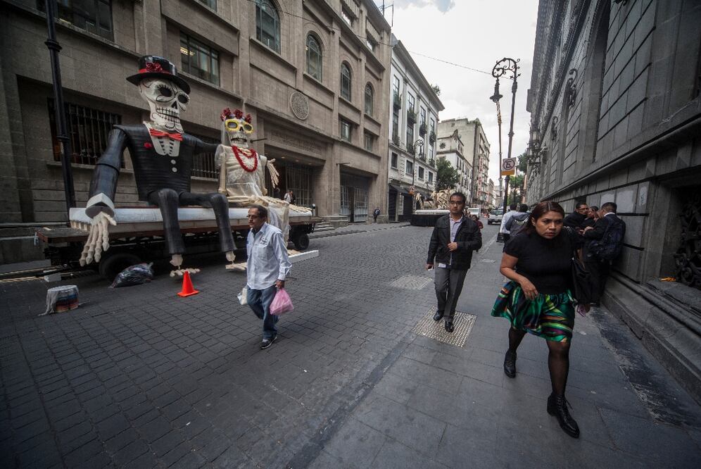 Bond no mata en domingo 