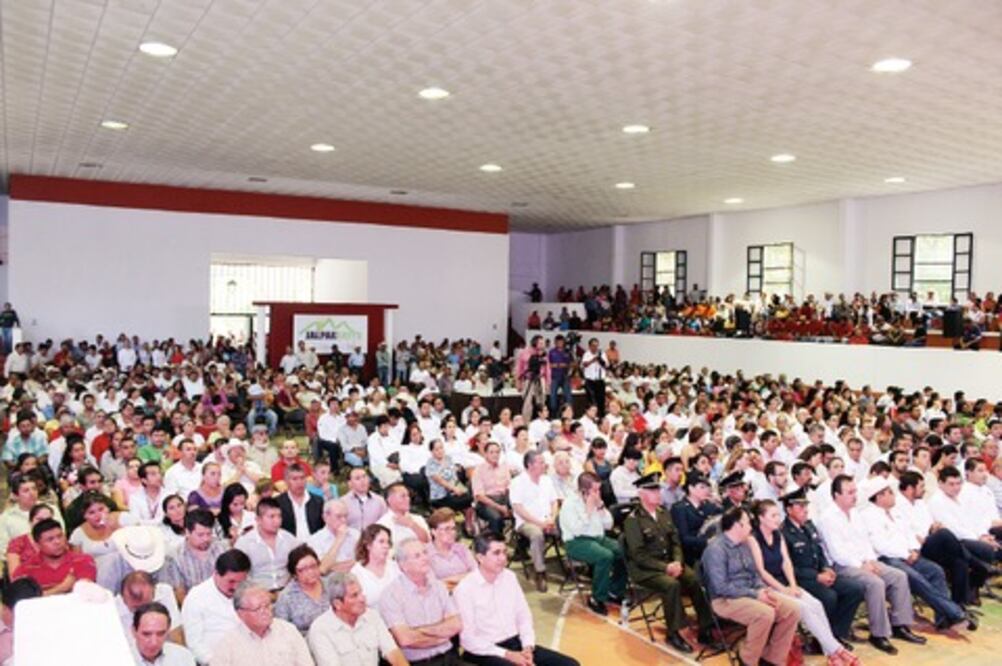 Entrega Saúl Trejo informe de gobierno