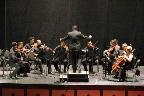 Presentan “Grandes Románticos”