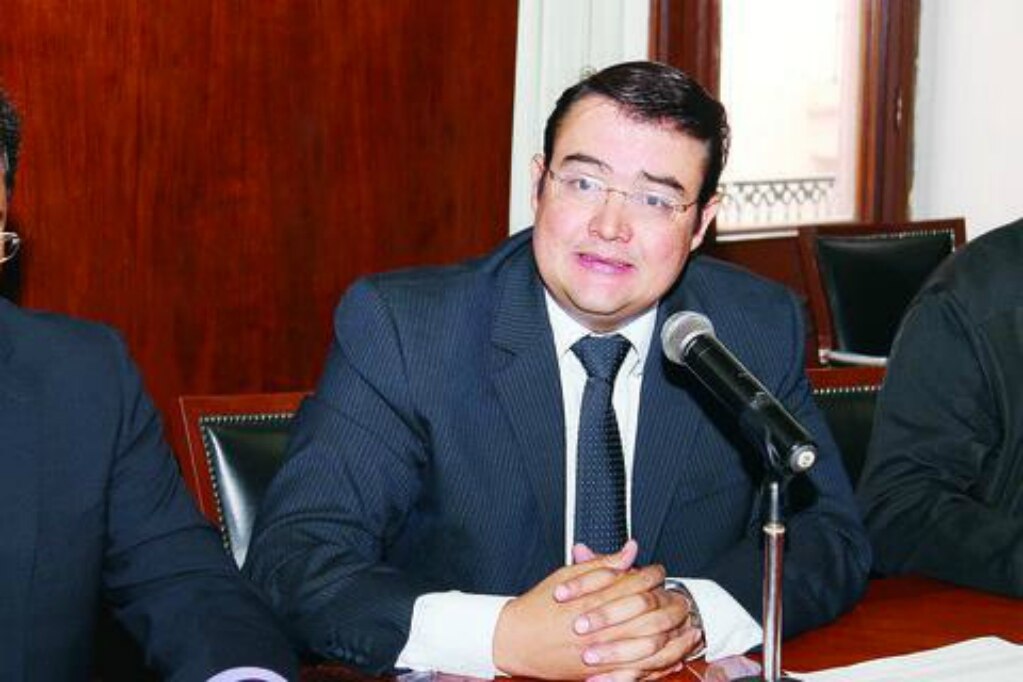 Recortará edil de San Juan personal administrativo