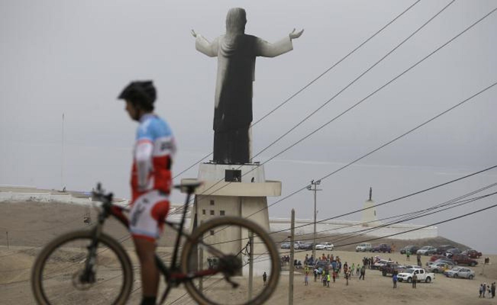 Incendian estatua de Cristo en Perú antes de llegada del Papa