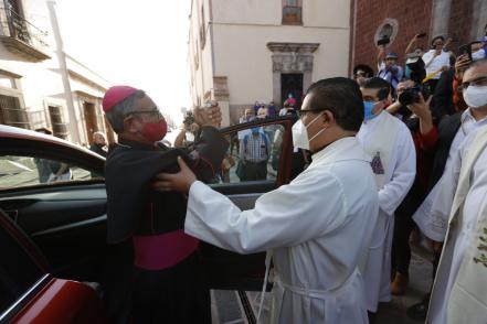 Llega a Querétaro nuevo obispo de la Diócesis 