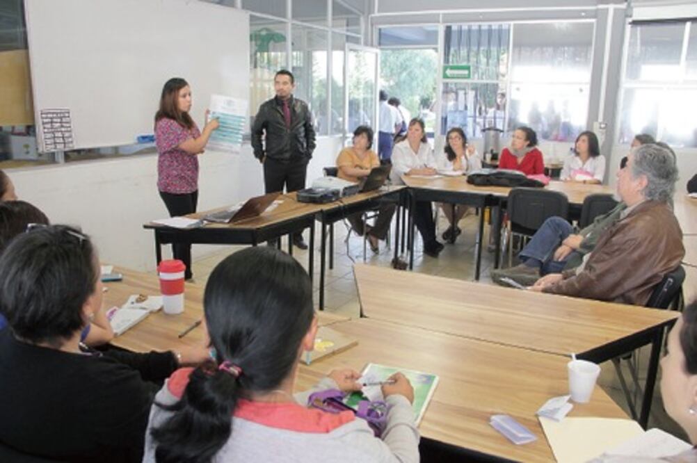 Busca UAQ consolidar proyectos de negocios