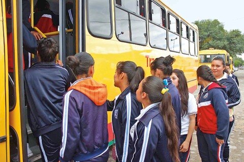 ‘Transporte soluciones’ apoya a 5 mil jóvenes de la Sierra Gorda