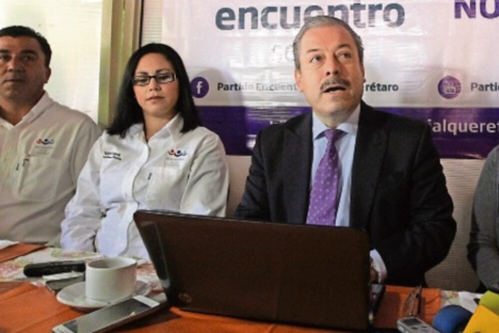 Buenrostro acusa a PAN de “guerra sucia”