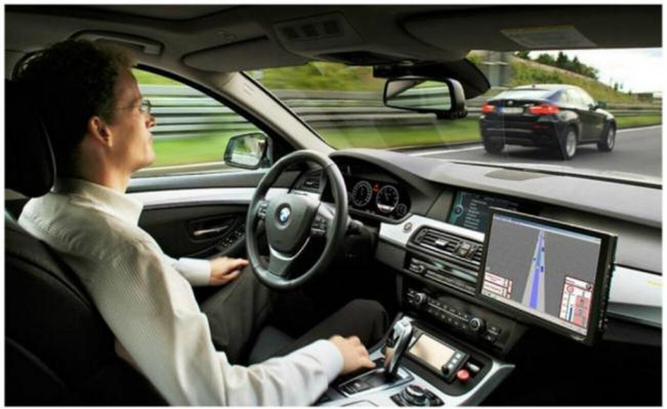 China se suma a la carrera por los autos autónomos
