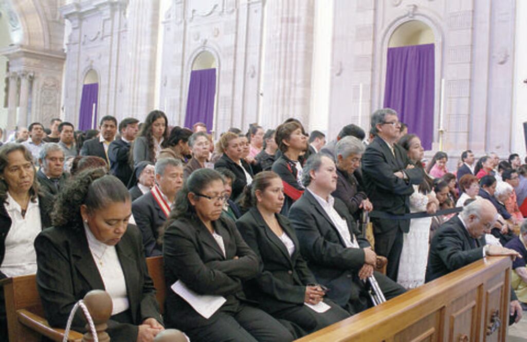 Exhorta obispo a renovar la fe 