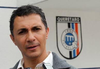 Permanecerá nuevo escudo de Gallos