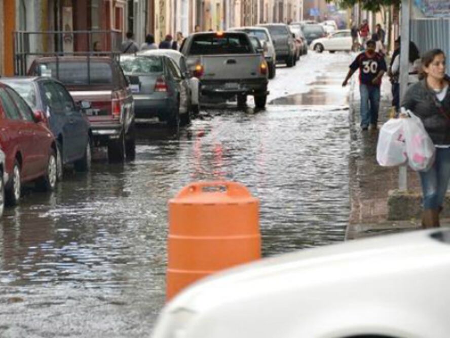 Lluvias acaban con calles