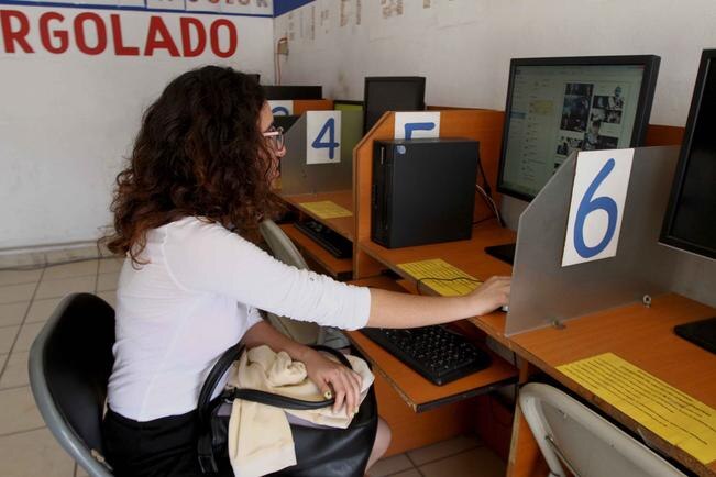 En el programa, que servirá para evitar el acoso escolar en la capital del estado, se invertirá un millón 862 mil pesos y tendrá una duración de cinco meses; iniciará en este mes y terminará en diciembre (ARCHIVO. EL UNIVERSAL)