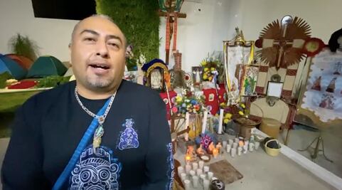 Queretanos velan a la Santa Cruz; la tradición tiene más de 150 años 