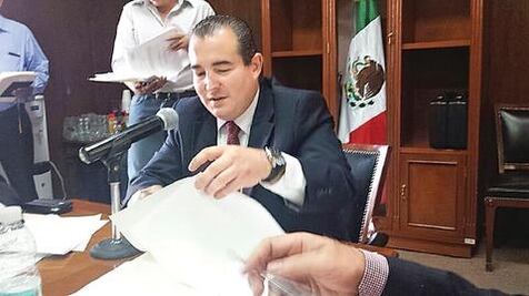 Diputados no entregan 