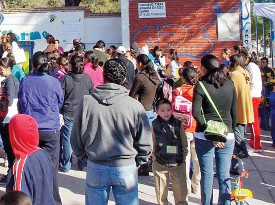 Denuncian anomalías en STEUAQ