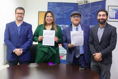 Firman convenio IEEQ y EL UNIVERSAL Querétaro