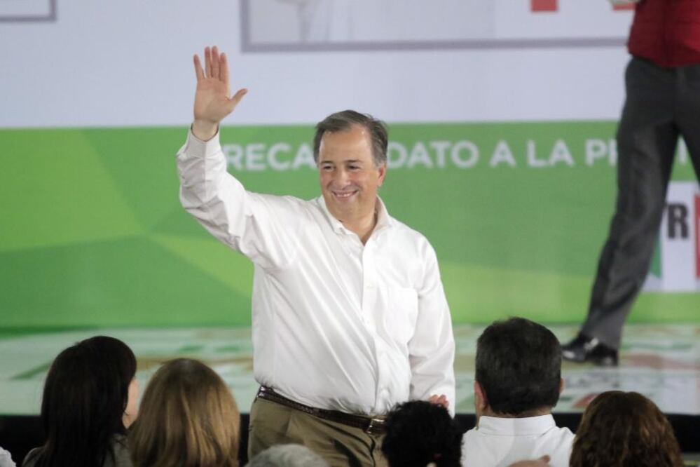 “Desde Querétaro vamos por la revancha, decimos no a la traición y a la mentira”, fue el mensaje que José Antonio Meade Kuribreña dio a los militantes del PRI.
