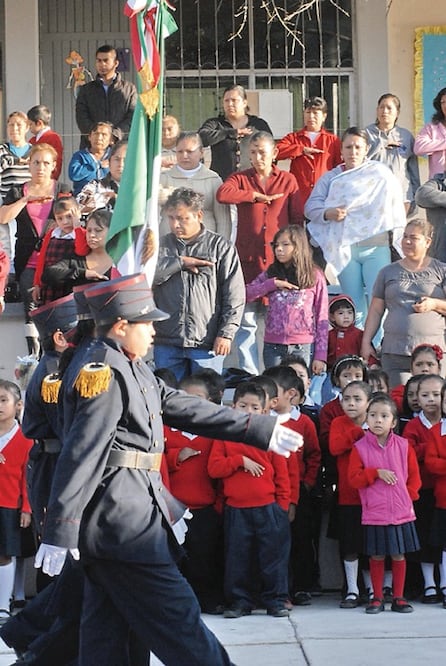 Madres exigen más atención a escuela