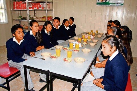 Proyectan construir seis aulas cocina en  primarias de SJR