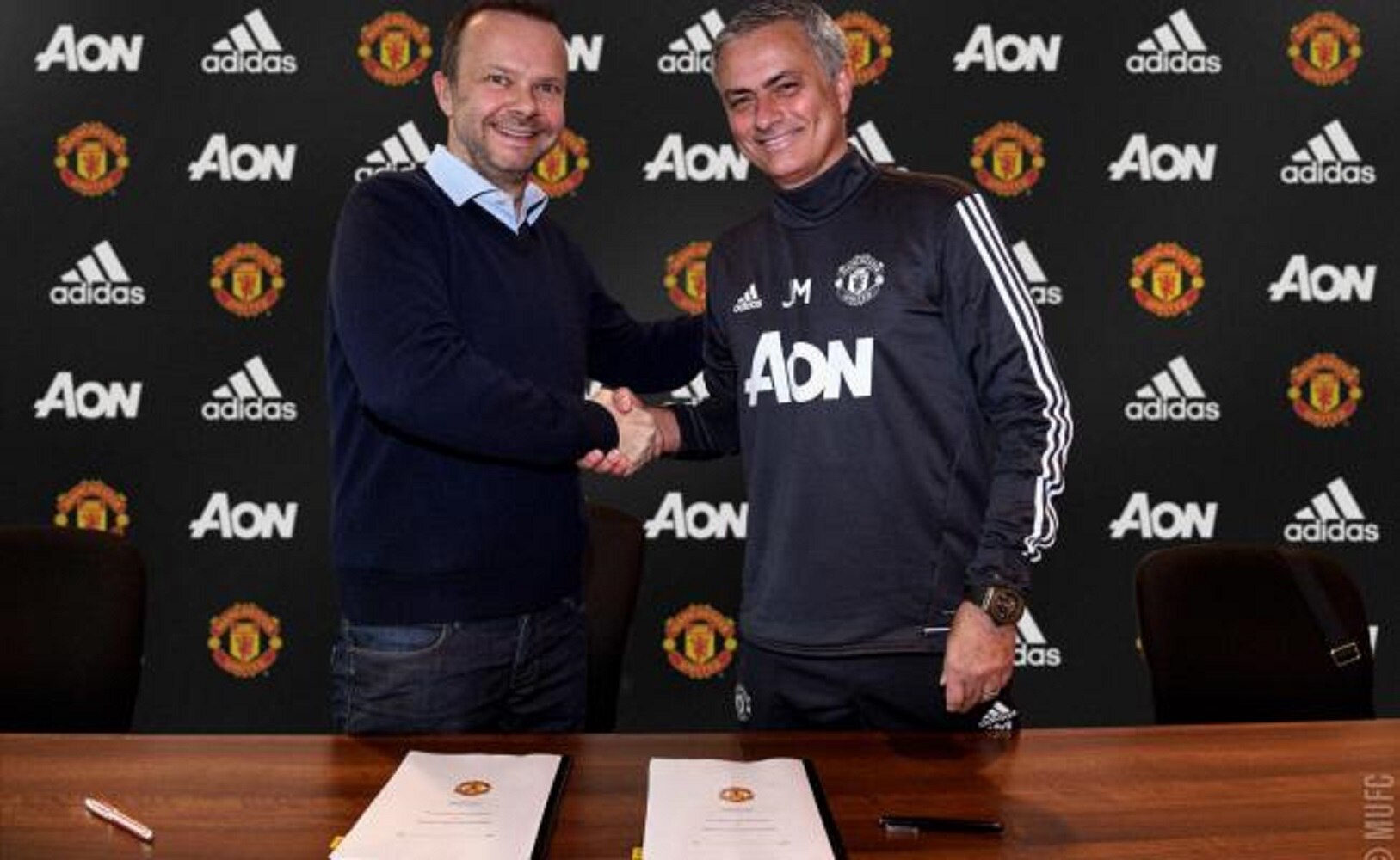 Mourinho amplía contrato con el Manchester United