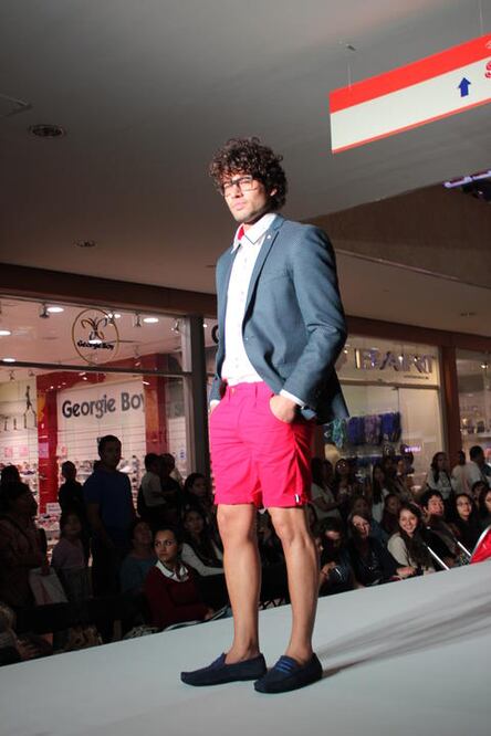 Presentan outfits primaverales