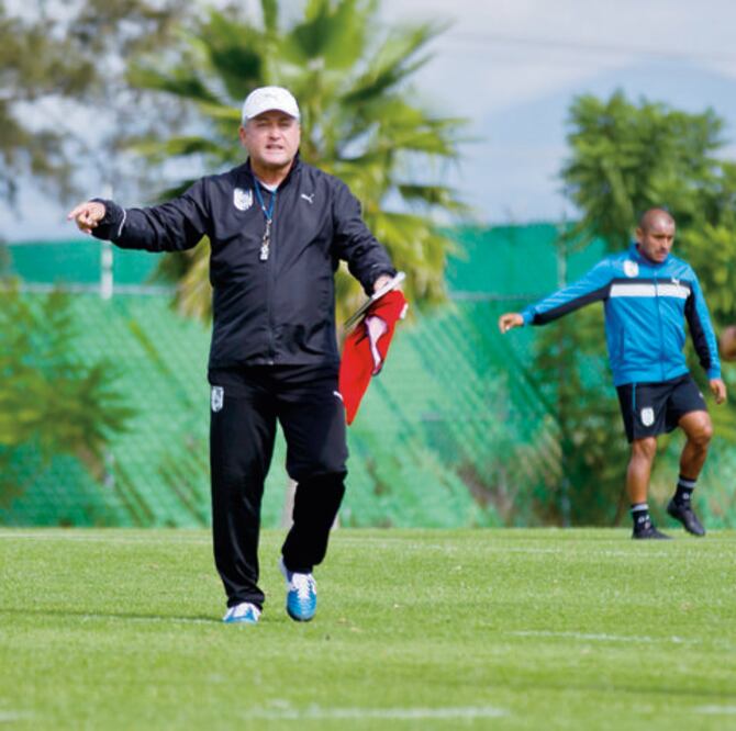 Descartan crisis en el plantel albo