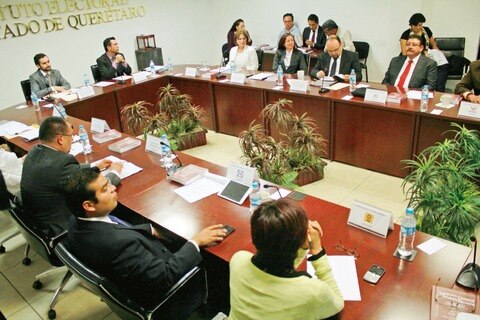 PRI denuncia ante IEEQ