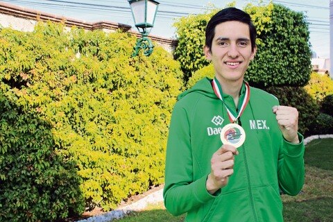 Destacan taekwondoínes queretanos
