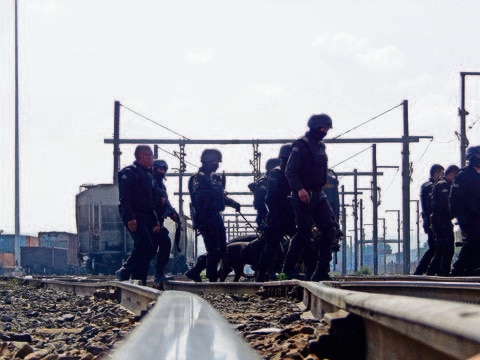 Realiza la PF labores de vinculación con la sociedad