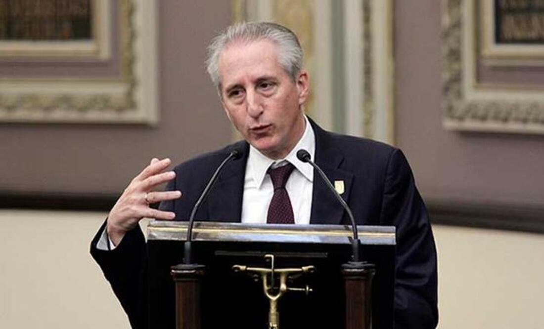 Joaquín Diez-Canedo Flores estimó que el incremento de la literatura dirigida a los niños ayudará a que haya mayor interés por la misma. (ESPECIAL)