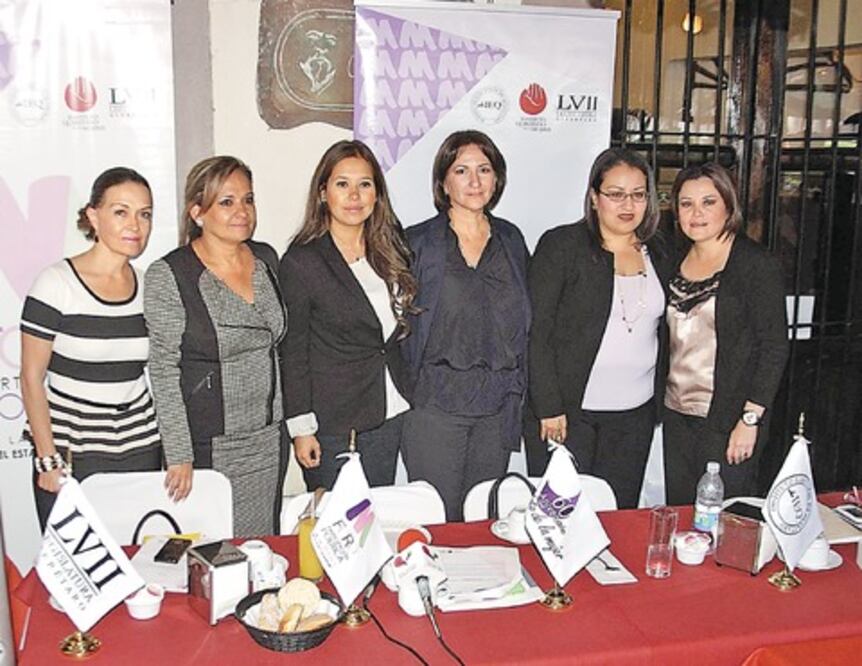 Organizan foro sobre labor política femenina