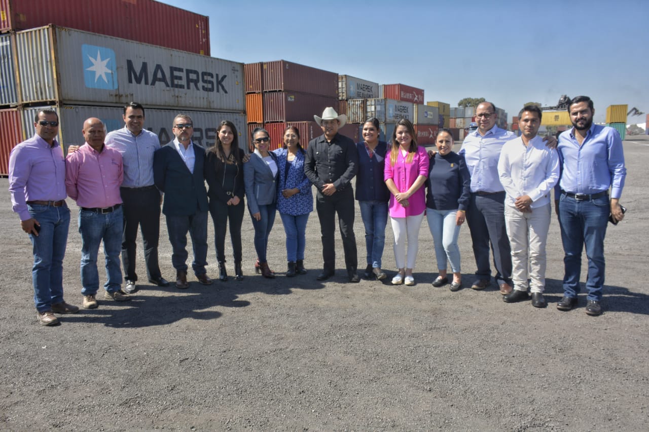 Alcalde expone capacidad de desarrollo de Colón