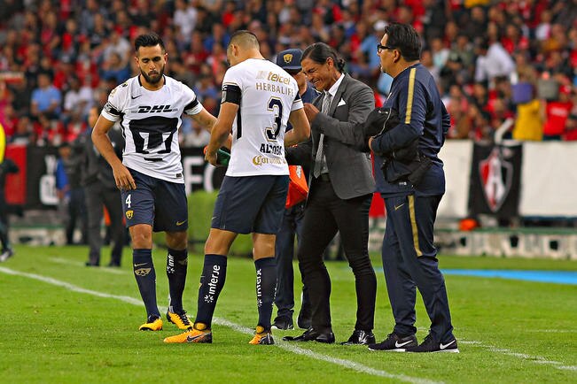 Bofetada a los pumas