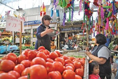 Precio de jitomate se mantuvo controlado