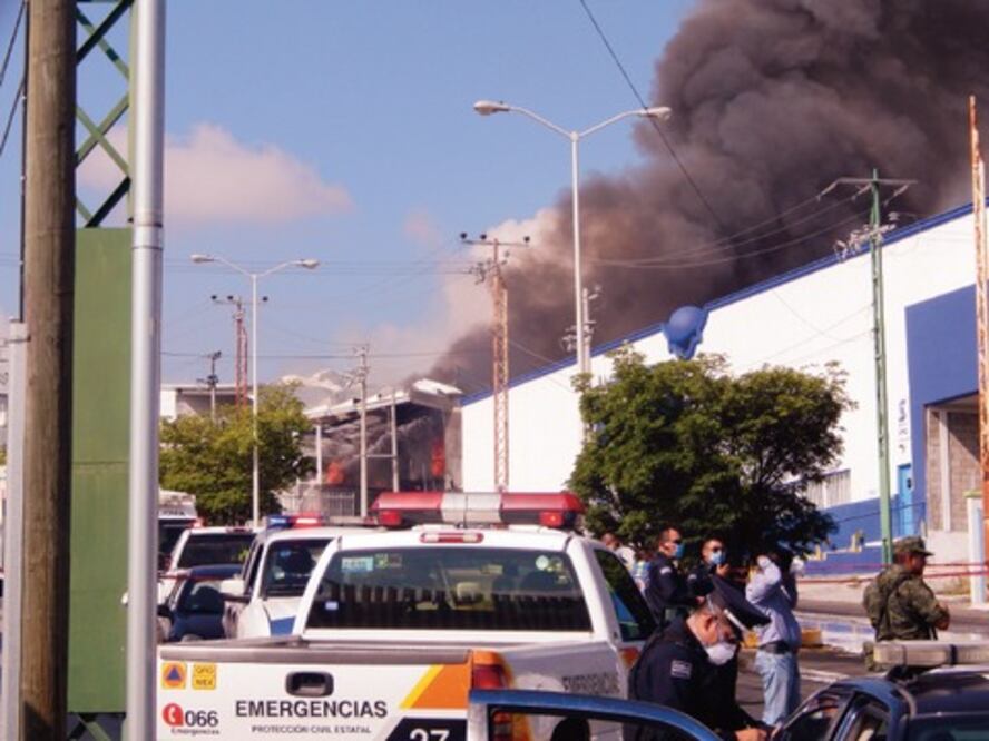 Persiste riesgo en zona de incendio