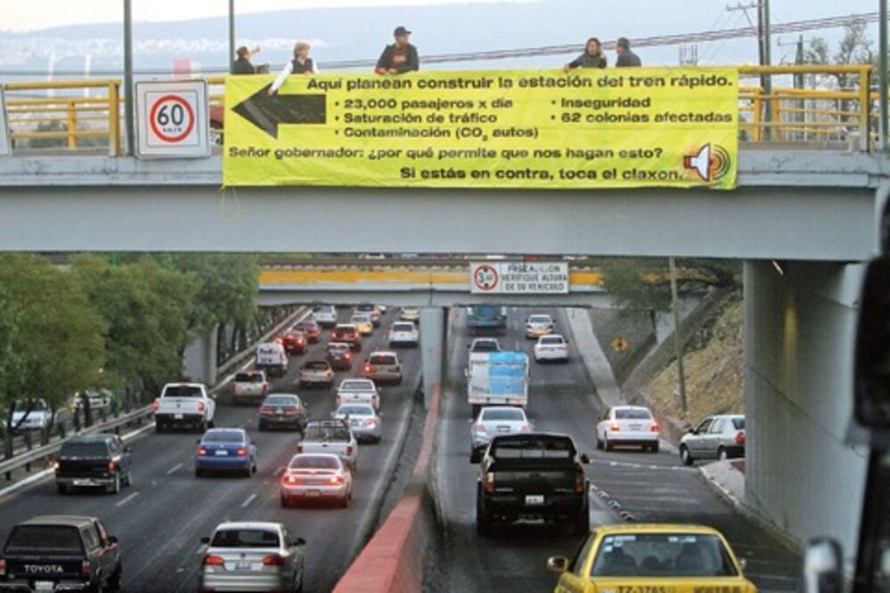 Se oponen vecinos a paso de tren en BBQ