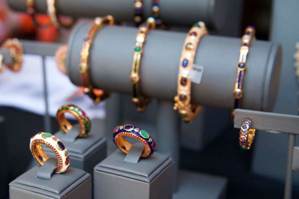 Con una actitud sencilla, Espinosa platicó con CLASE sobre sus creaciones